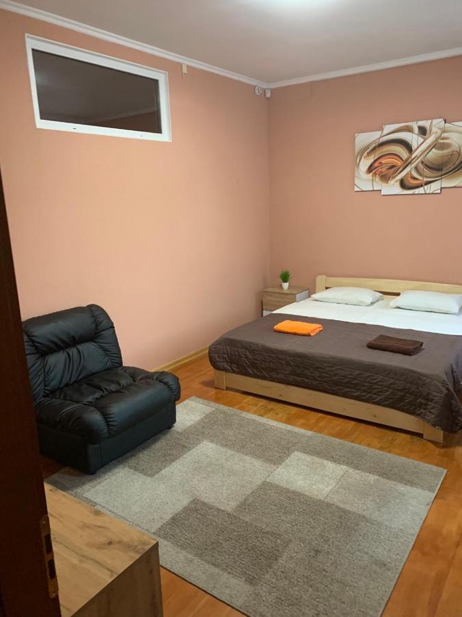 Хостел Friends House Odessa Eksteriør bilde